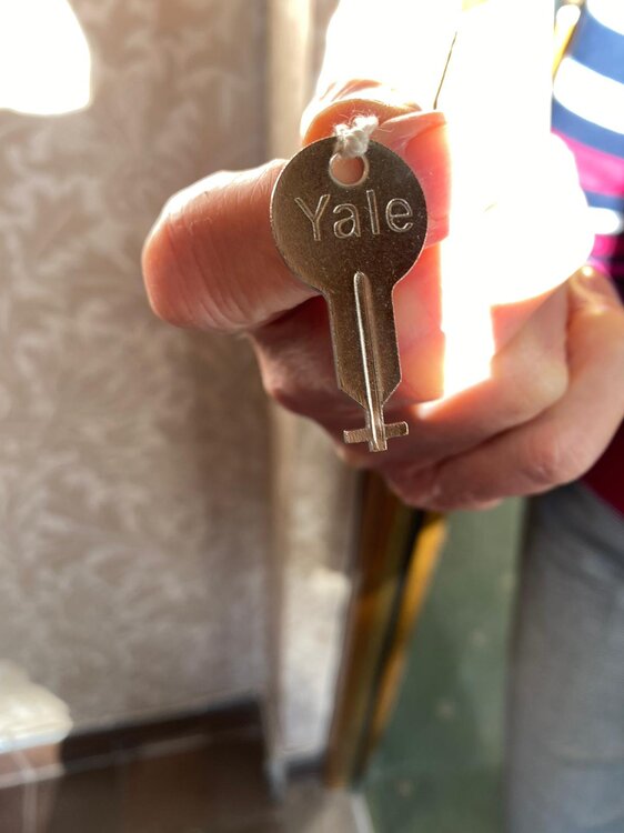 Yale Key.jpg