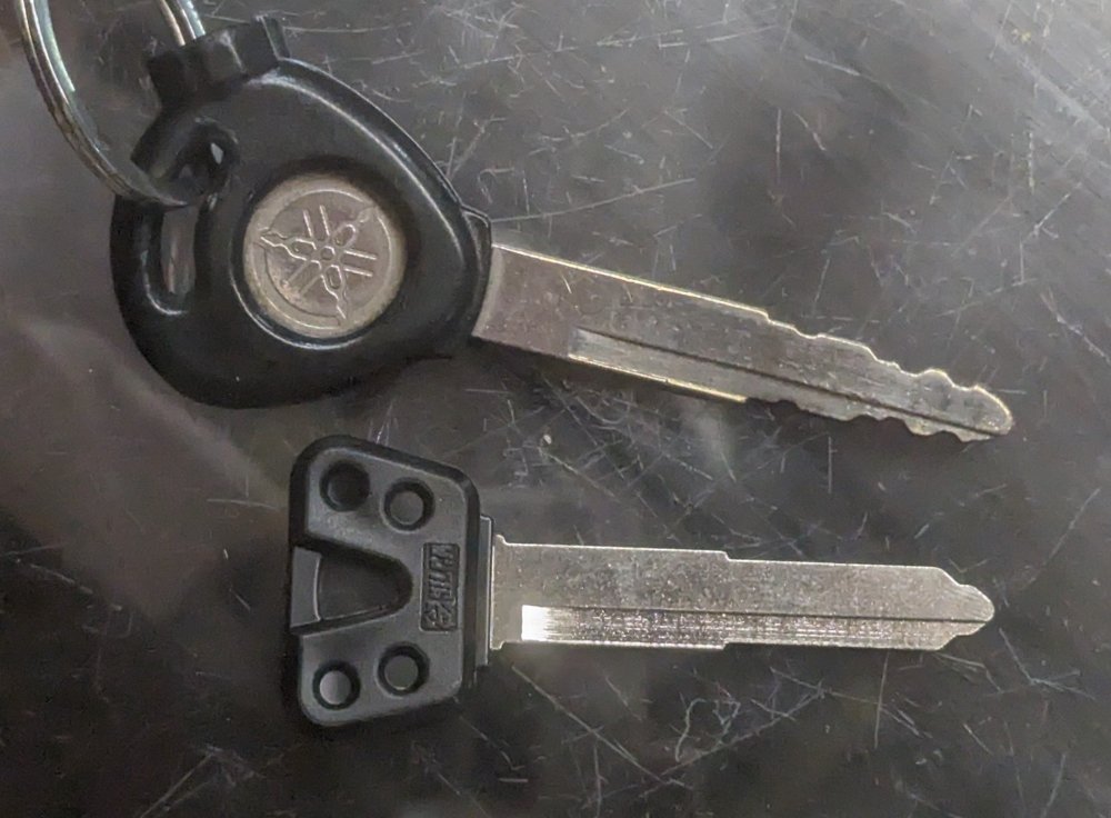 yamaha key.jpg